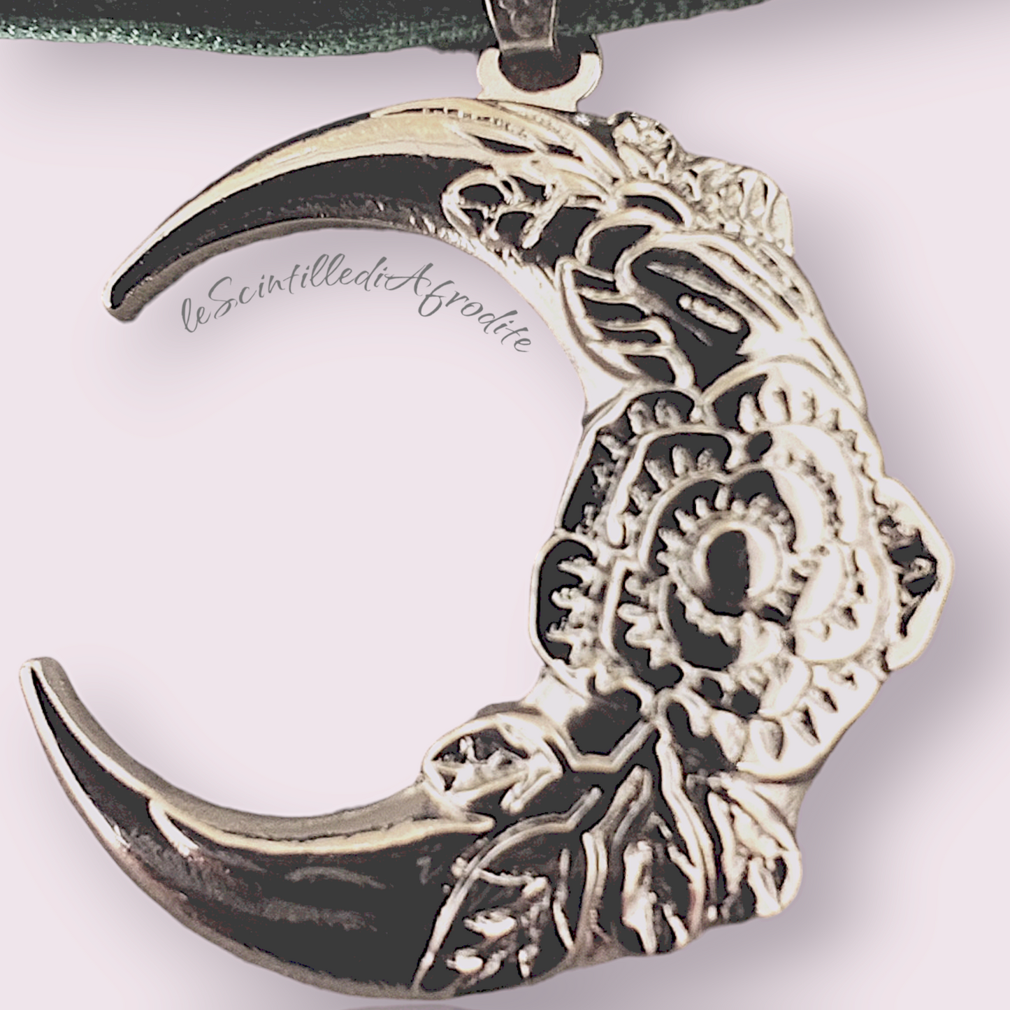 Velvet choker "Silver Moon"