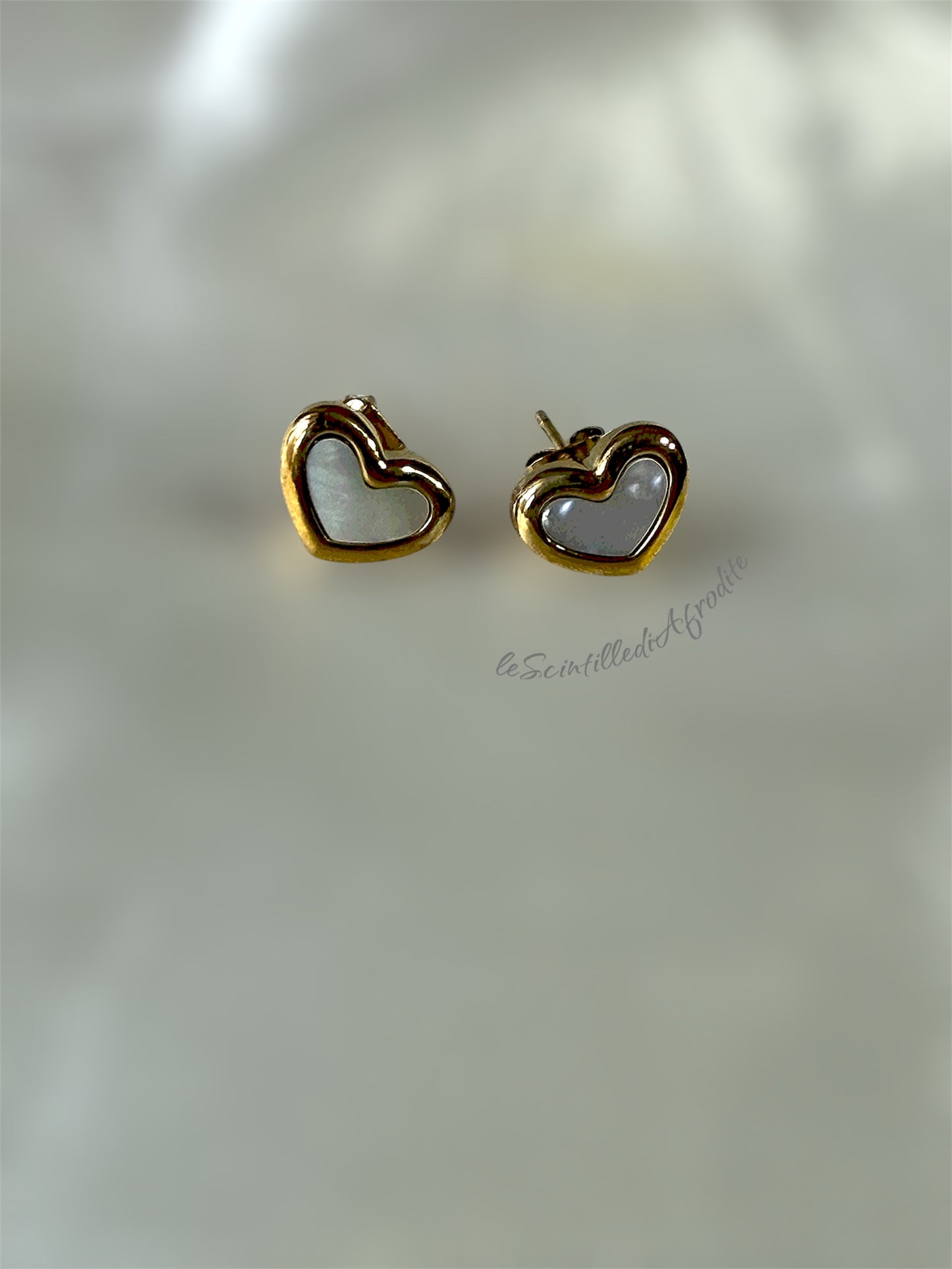 Orecchini cuore di madreperla